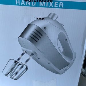 Hand mixer